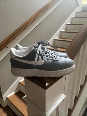 Nike Air Force One Grey and White Low